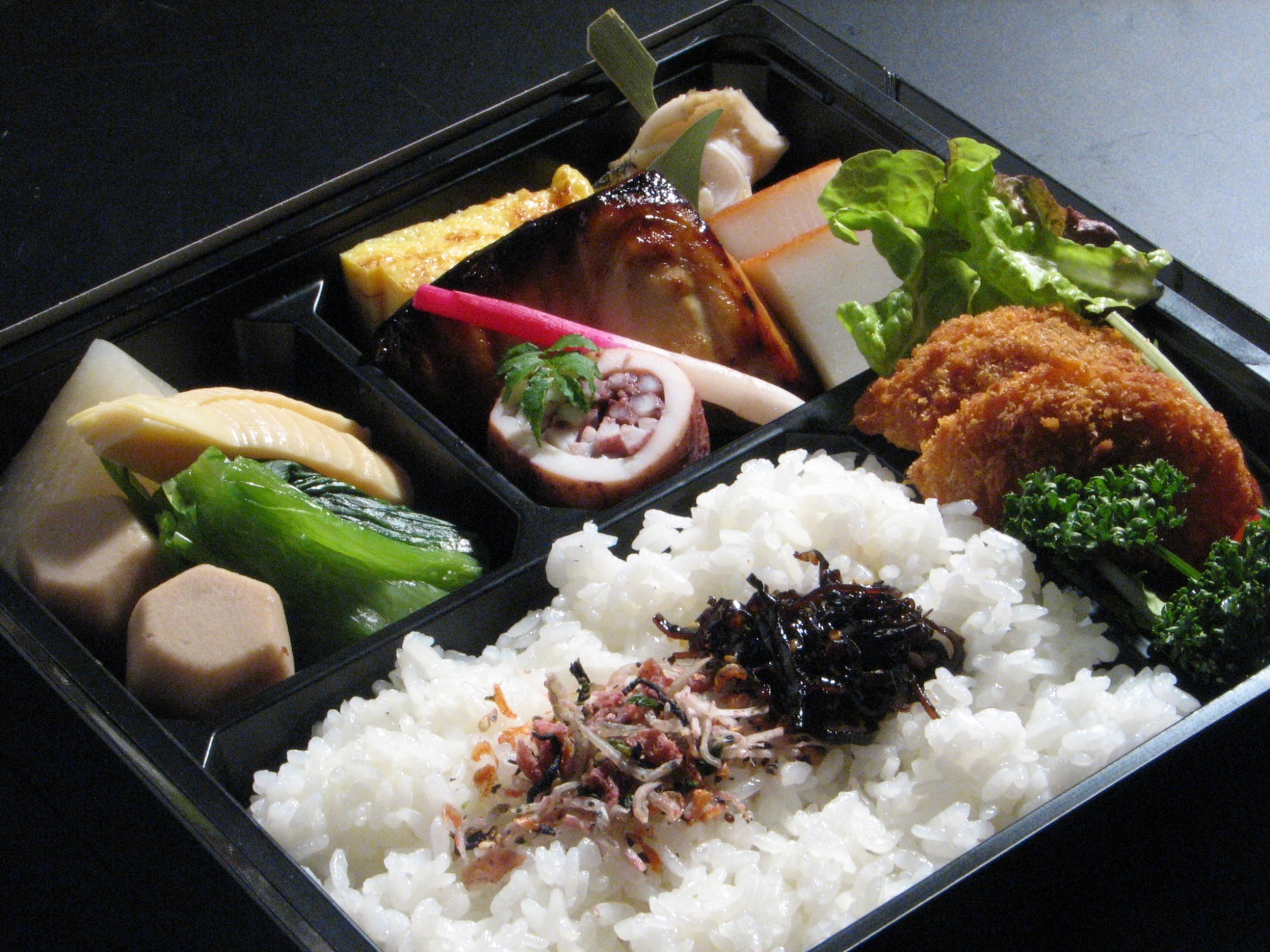 つくし特撰弁当