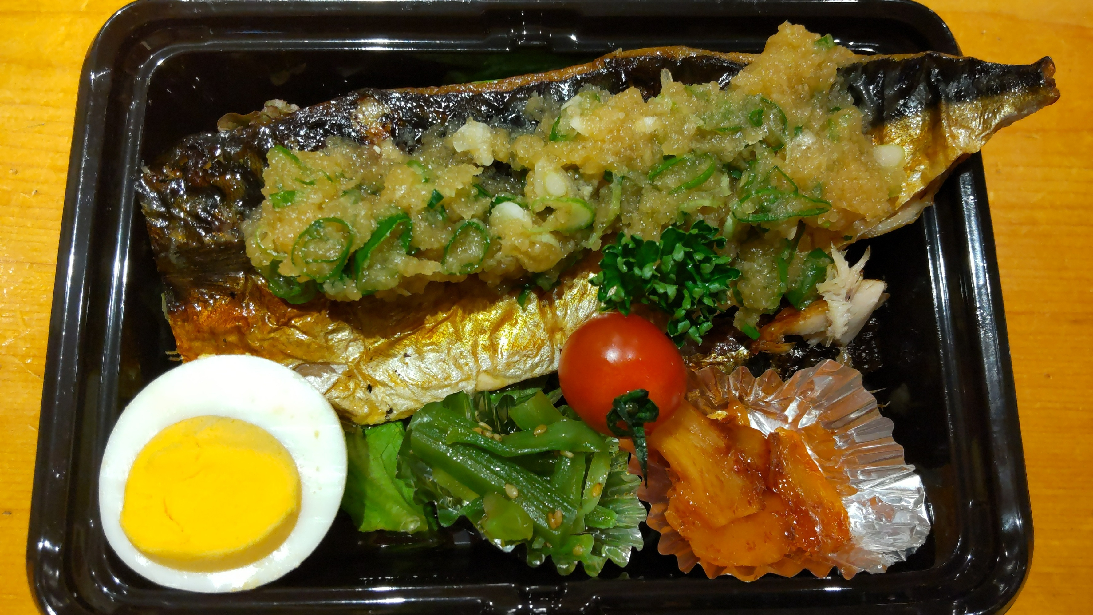 写真：刺身弁当