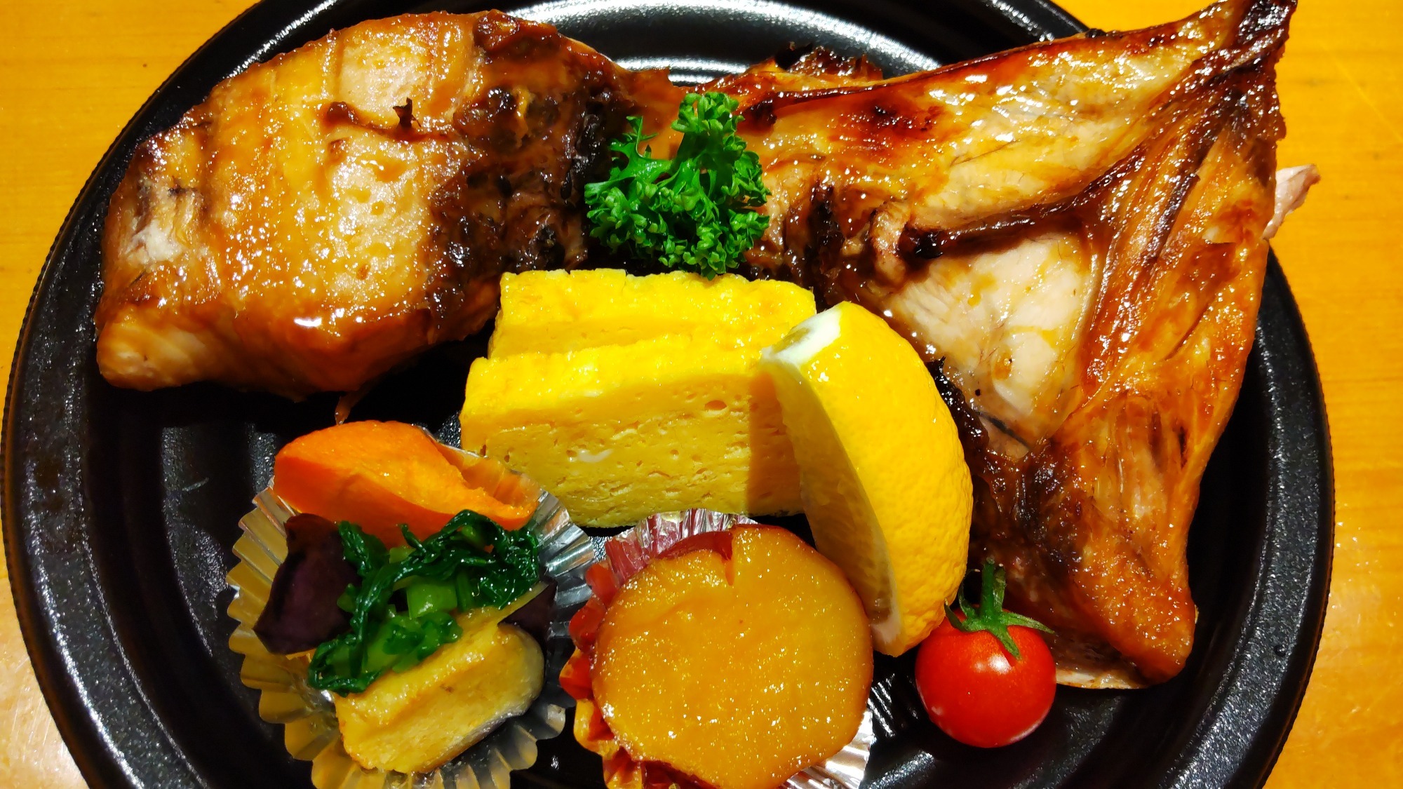 写真：刺身弁当